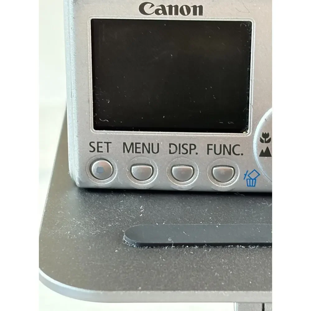 Canon PowerShot S500 Digital ELPH 5MP Camera Silver w/ Box CF Card Works READ